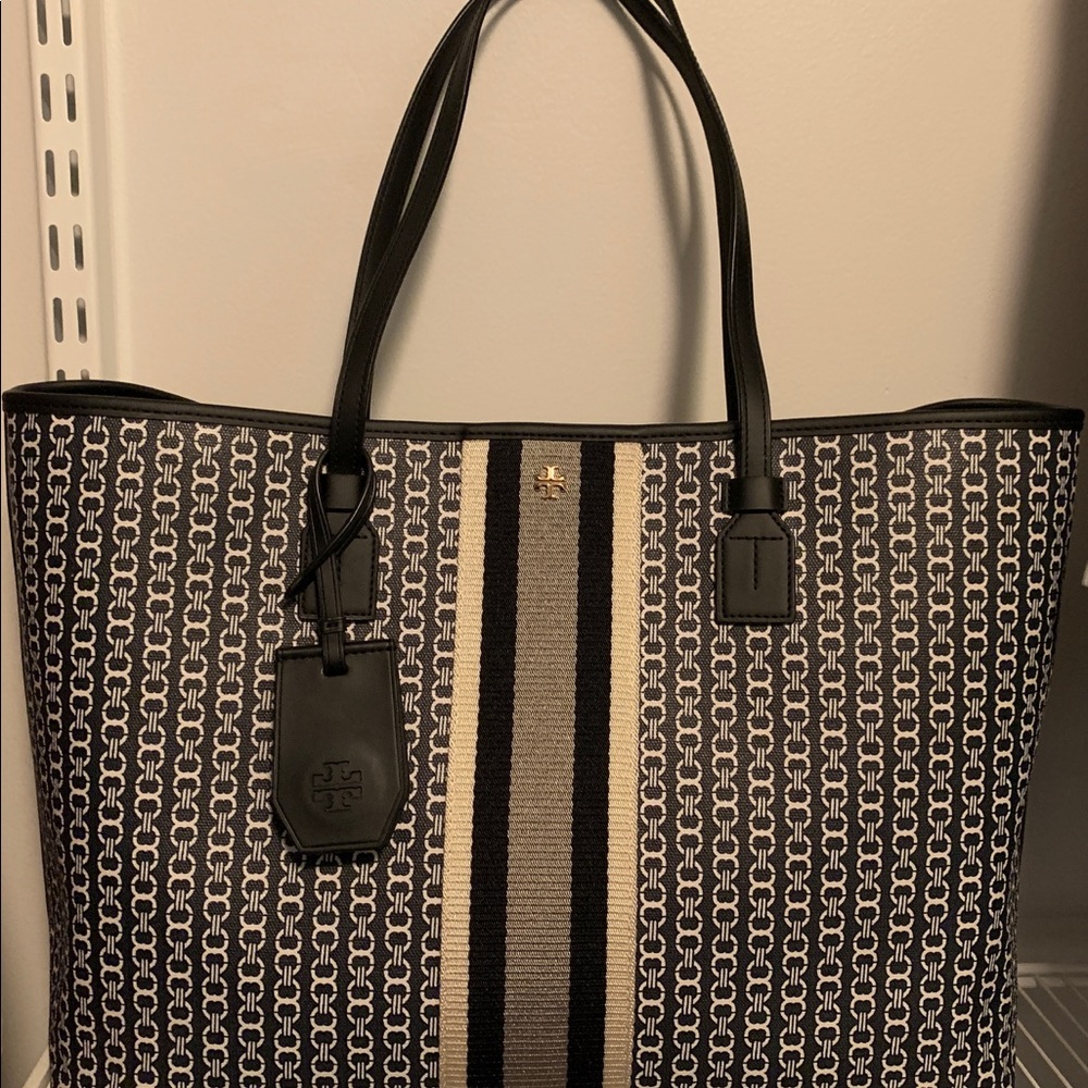 Tory Burch Tote *sold*